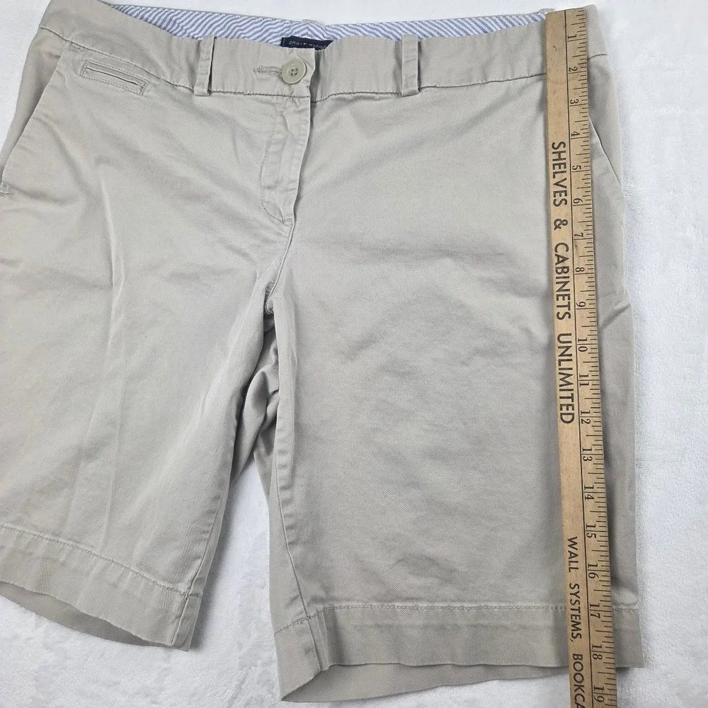 Tommy Hilfiger Chino Shorts Women's Size 12 Tan Beige Cotton Twill Classic